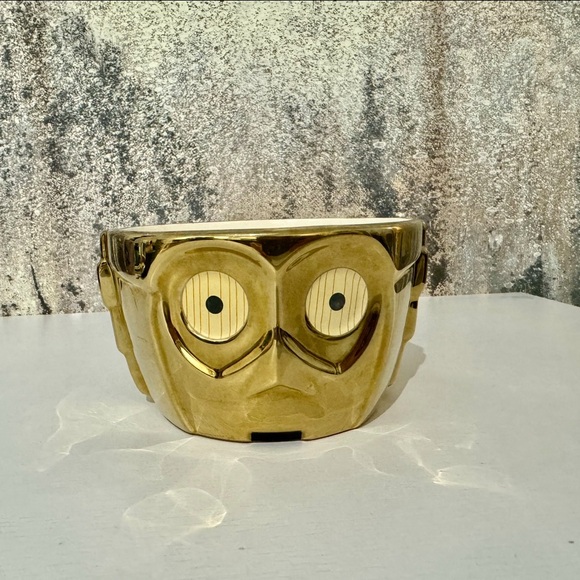 Disney Other - Disney C-3PO Star Wars golden metalic bowl